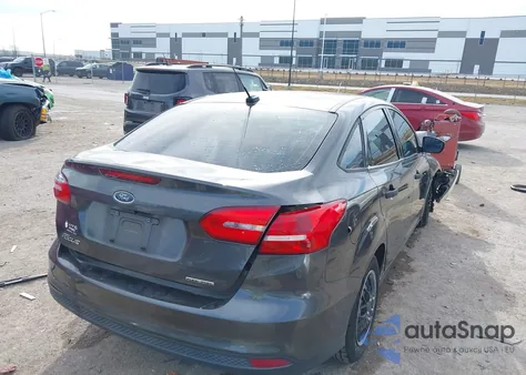 2016 Ford Focus S из США, поврежденный, VIN 1FADP3E23GL315012